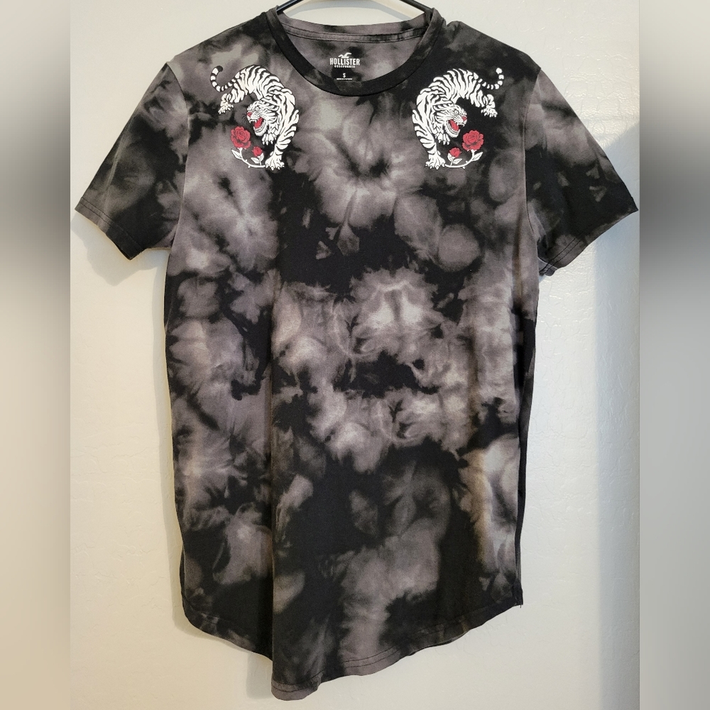 Hollister | Tiger | Rose | Round Bottom Shirt/TeeShirt | Short Sleeve | Tie Dye